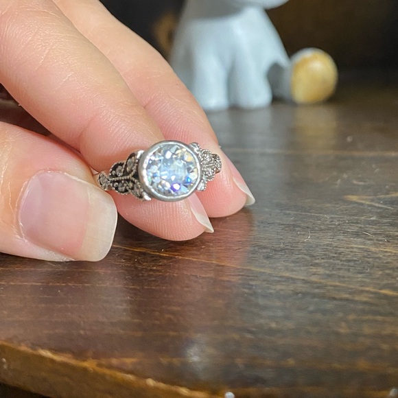 Moissanite, sterling silver ring - Picture 2 of 4